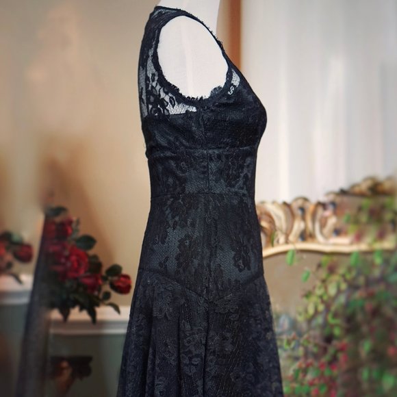 Black Lace 100% Silk Lining SHANI Cocktail Dress - Picture 6 of 8